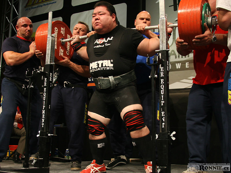 Kdo ��kal, �e Japonci jsou drobn�? Daisuke Midote (138 kg) ud�epl 405 kg!