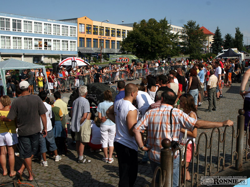 N�m�st� ve ���ru nad S�zavou