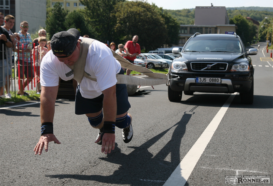 Car Pull - takhle slav� narozeniny Zden�k Hroch.
