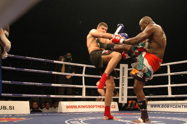 Ashwin Balrak (Surinam) vs. Tom� Hron (�esk� republika) + 95 kg, TITULOV� Z�PAS