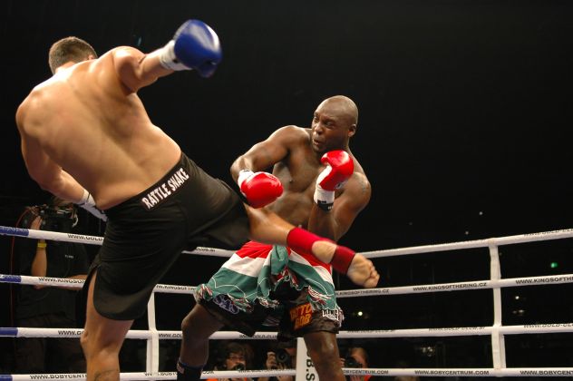 Ashwin Balrak (Surinam) vs. Tom� Hron (�esk� republika) + 95 kg, TITULOV� Z�PAS