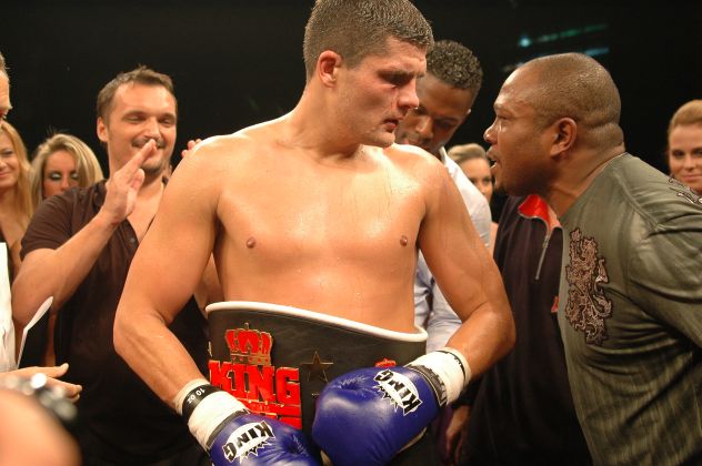 Remy Bonjasky p�ip�n� Tom�ovi titul Kings of the ring