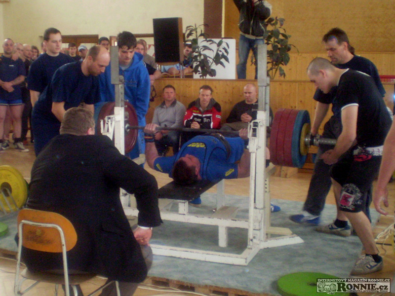 Bolf Petr (SK Ku�im) - platn� pokus o nov� �esk� rekord junior� do 110 kg