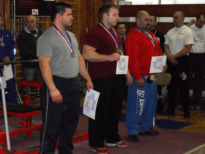 Mu�i do 100 kg