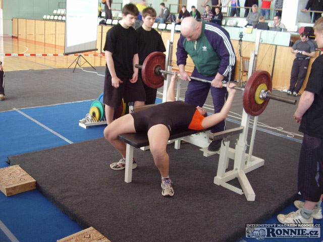 Mistrovstv� Moravy v bench-pressu 2011