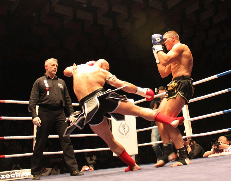 Ji�� ��k vs. Fred Sikking