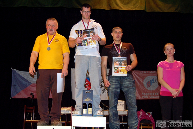 Mu�i do 100 kg, lev� ruka