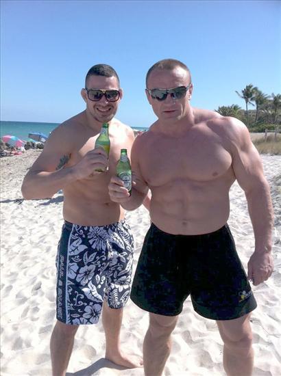 Mariusz Pudzianowski a slovensk� z�pasn�k Attila Vegh v USA