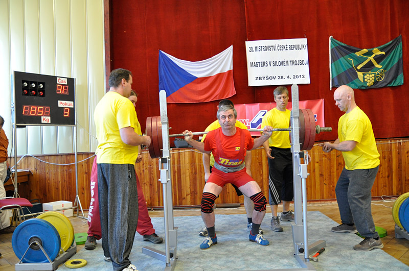 Mistrovstv� �R v silov�m trojboji masters 2012
