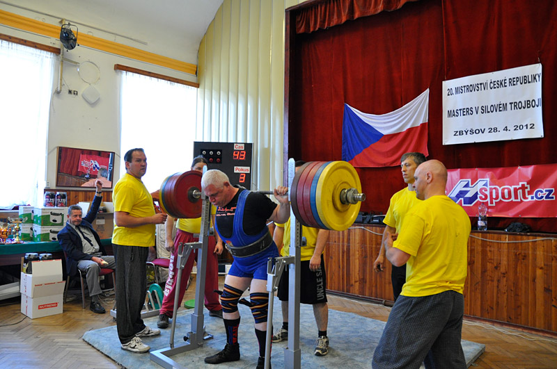 Mistrovstv� �R v silov�m trojboji masters 2012