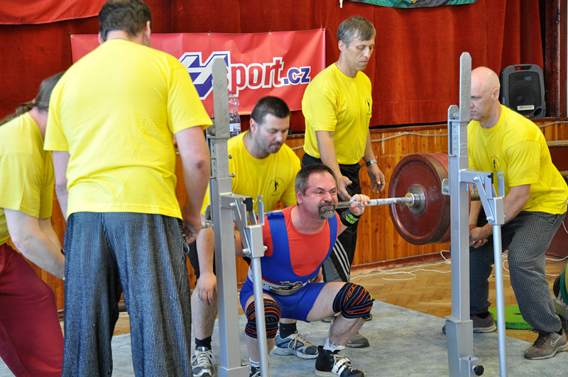 Mistrovstv� �R v silov�m trojboji masters 2012