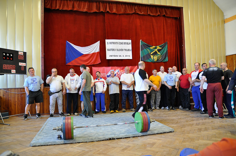 Mistrovstv� �R v silov�m trojboji masters 2012