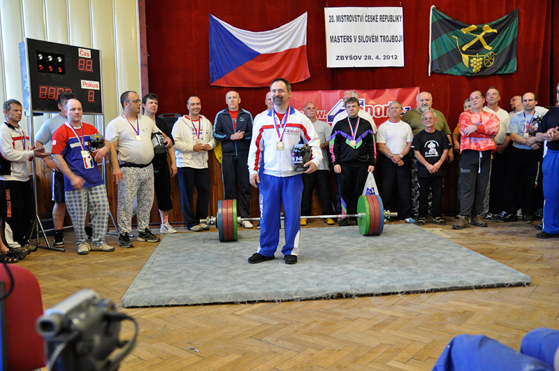 Mistrovstv� �R v silov�m trojboji masters 2012