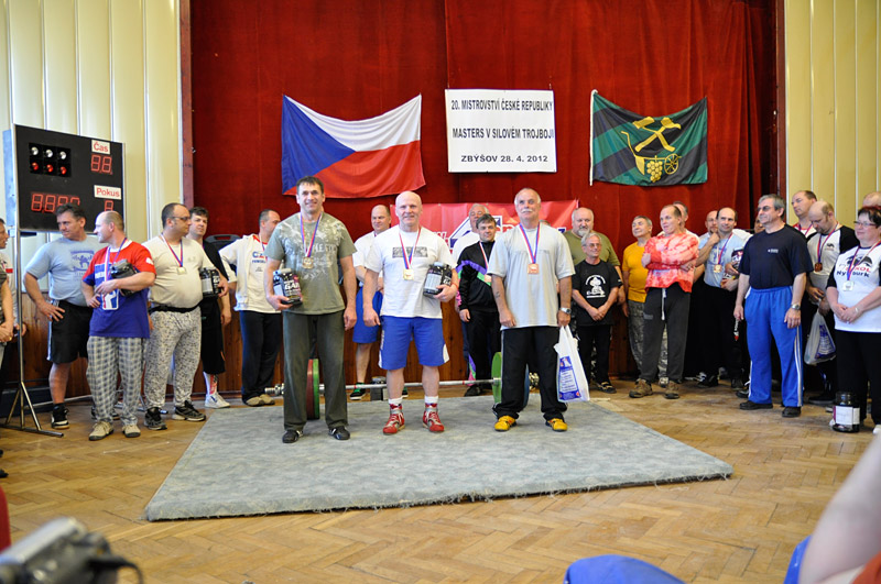 Mistrovstv� �R v silov�m trojboji masters 2012