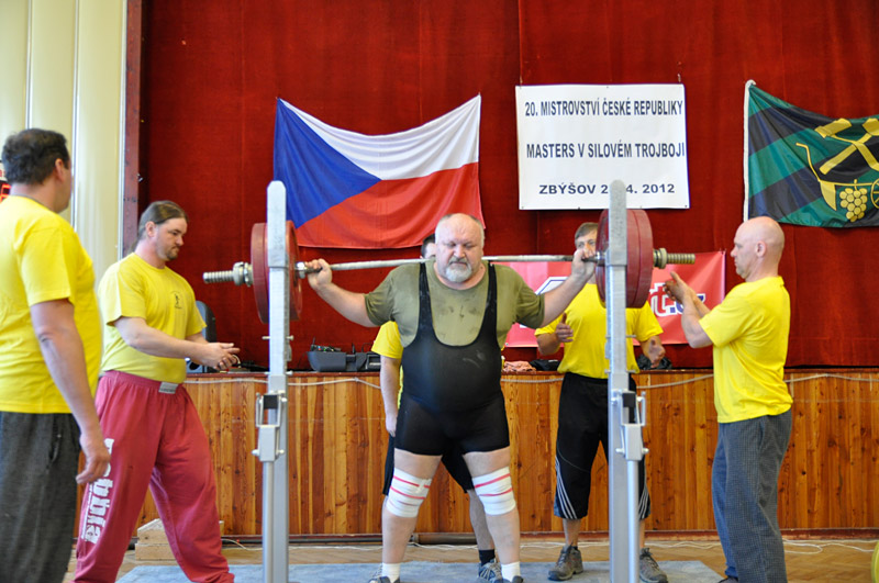 Mistrovstv� �R v silov�m trojboji masters 2012