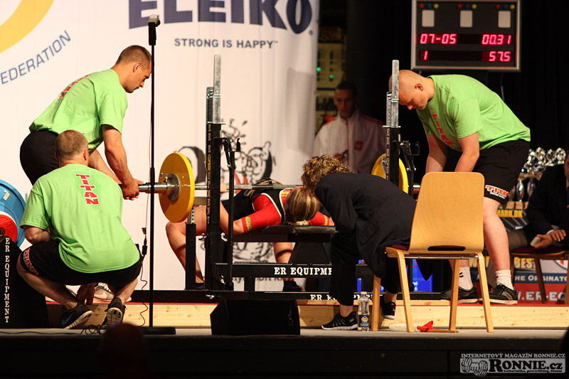 Mistrovstv� Evropy v silov�m trojboji junior� a dorostu 2012