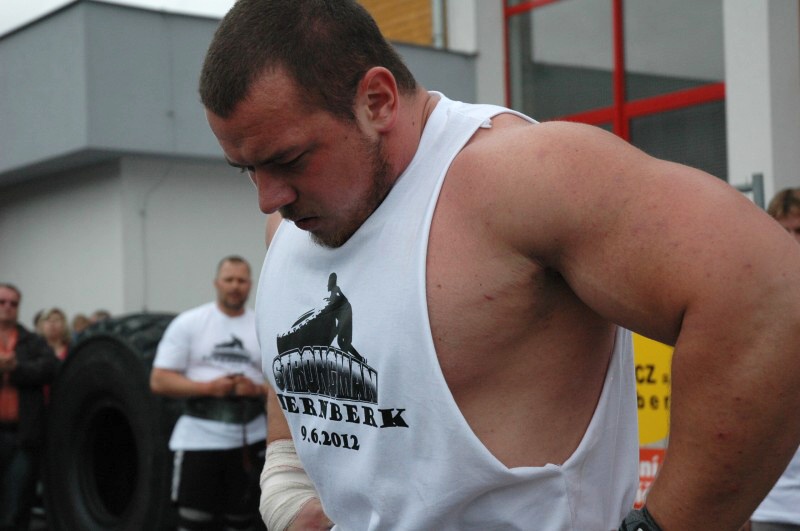 Strongman �ternberk 2012 - Pavel Zadra�il