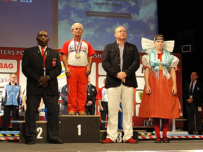 Mistrovstv� Evropy v silov�m trojboji masters 2012