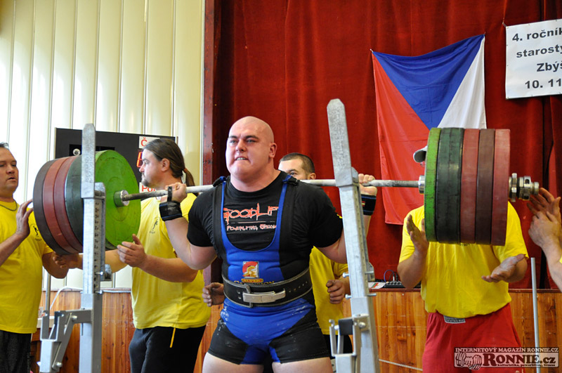 Poh�r starosty m�sta Zb��ova v silov�m trojboji dorostenc� a junior� 2012