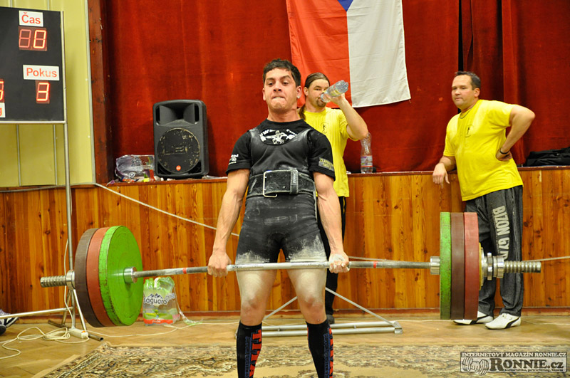 Poh�r starosty m�sta Zb��ova v silov�m trojboji dorostenc� a junior� 2012