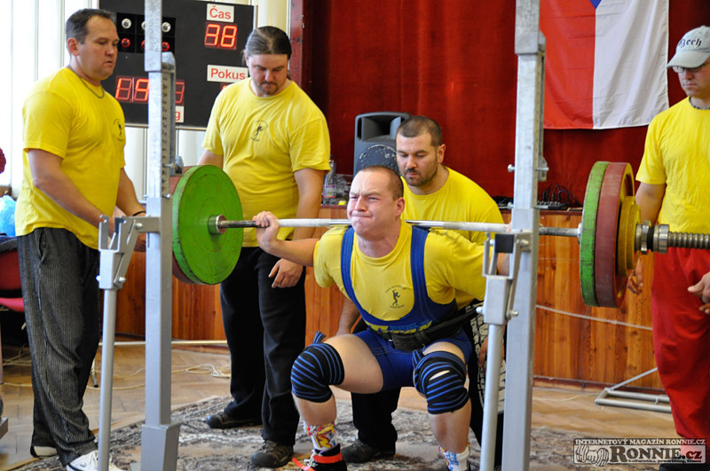 Poh�r starosty m�sta Zb��ova v silov�m trojboji dorostenc� a junior� 2012