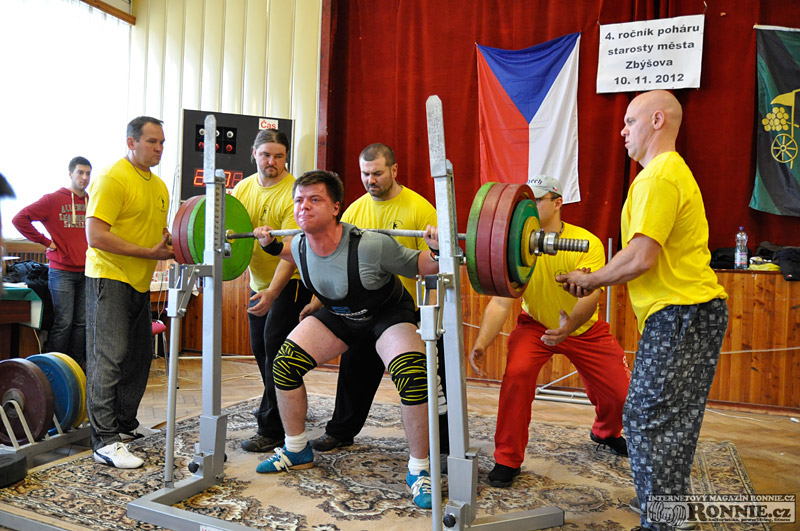 Poh�r starosty m�sta Zb��ova v silov�m trojboji dorostenc� a junior� 2012