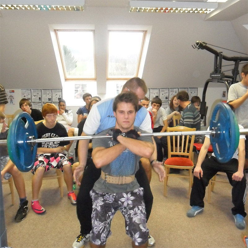Mezin�rodn� silov� trojboj d�tsk�ch domov� 2012