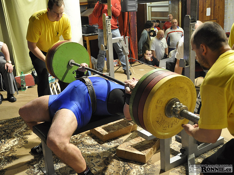 Mistrovstv� �R v bench-pressu junior� a masters 2013