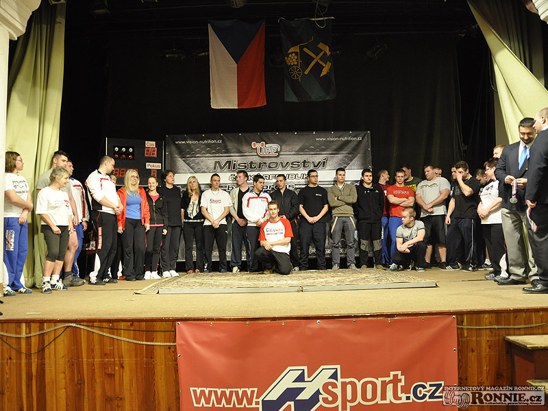 Mistrovstv� �R v bench-pressu junior� a masters 2013