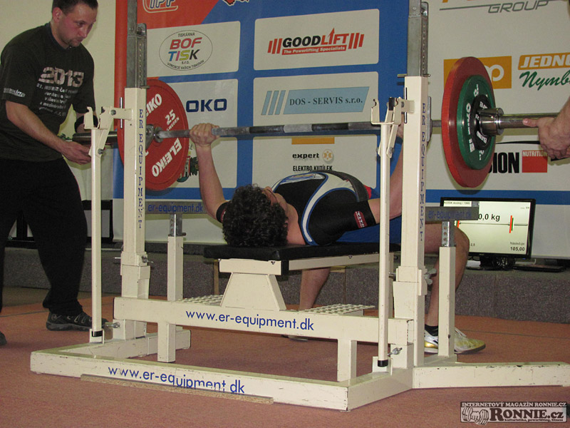 M�R v silov�m trojboji junior� a dorostu 2013
