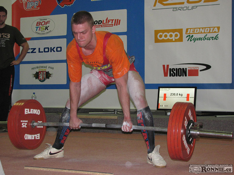 M�R v silov�m trojboji junior� a dorostu 2013