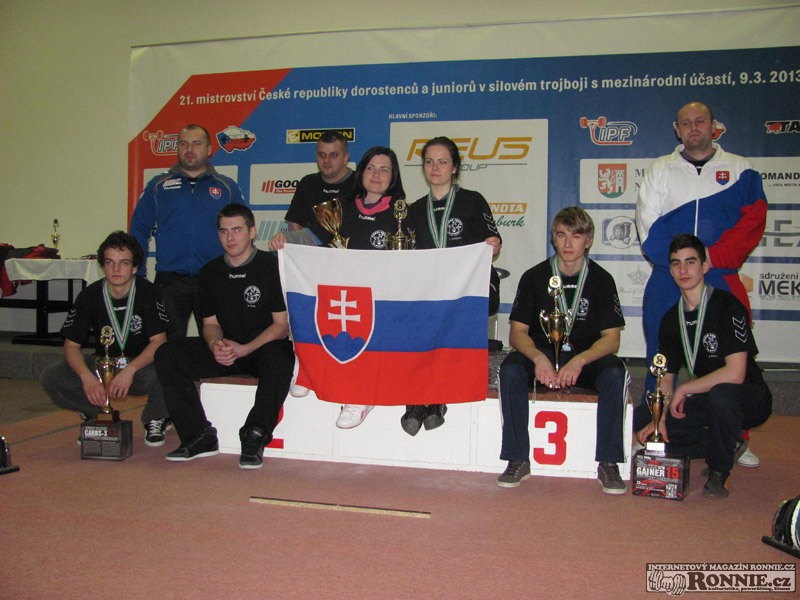 M�R v silov�m trojboji junior� a dorostu 2013
