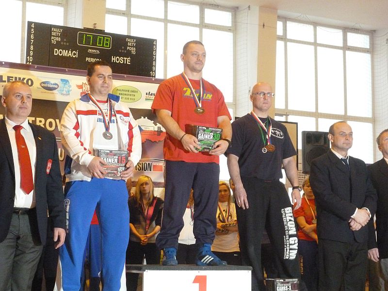 Mu�i do 83 kg