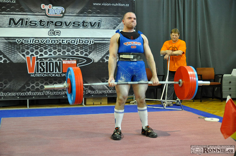 Mistrovstv� �R v silov�m trojboji mu�� a �en 2013