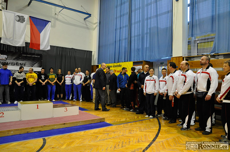 Mistrovstv� �R v silov�m trojboji mu�� a �en 2013