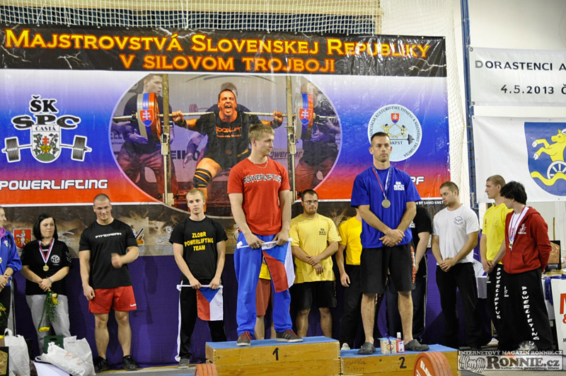Mistrovstv� SR v silov�m trojboji junior� a dorostu 2013 s ��ast� na�ich