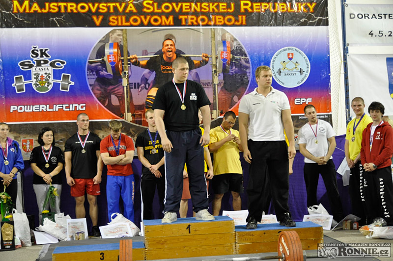 Mistrovstv� SR v silov�m trojboji junior� a dorostu 2013 s ��ast� na�ich