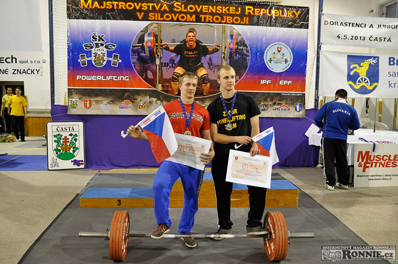 Mistrovstv� SR v silov�m trojboji junior� a dorostu 2013 s ��ast� na�ich