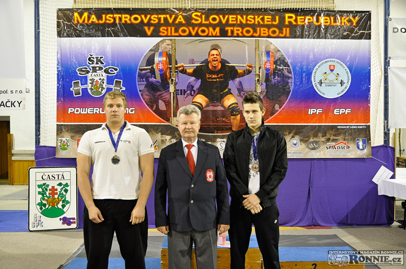 Mistrovstv� SR v silov�m trojboji junior� a dorostu 2013 s ��ast� na�ich