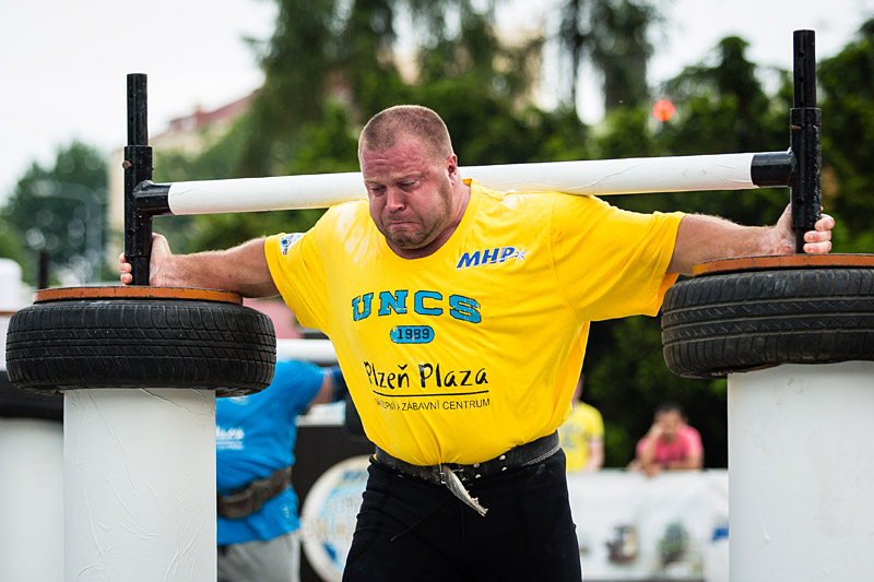 Strongman Champions League Plze� 2013 - Lauri Nami