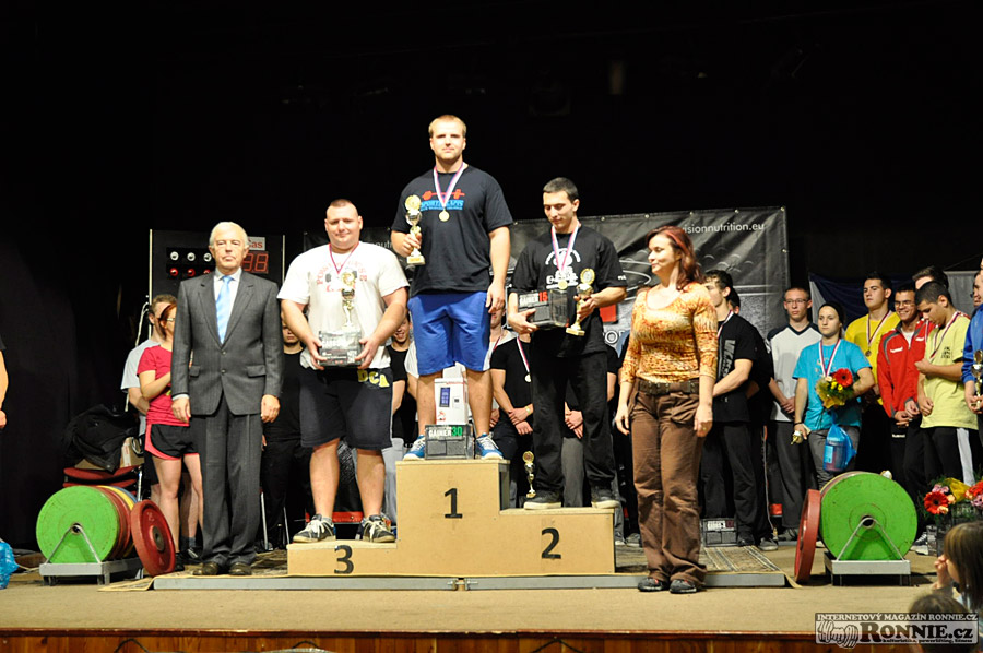 Poh�r starosty m�sta Zb��ova v silov�m trojboji dorostenc� a junior� 2013
