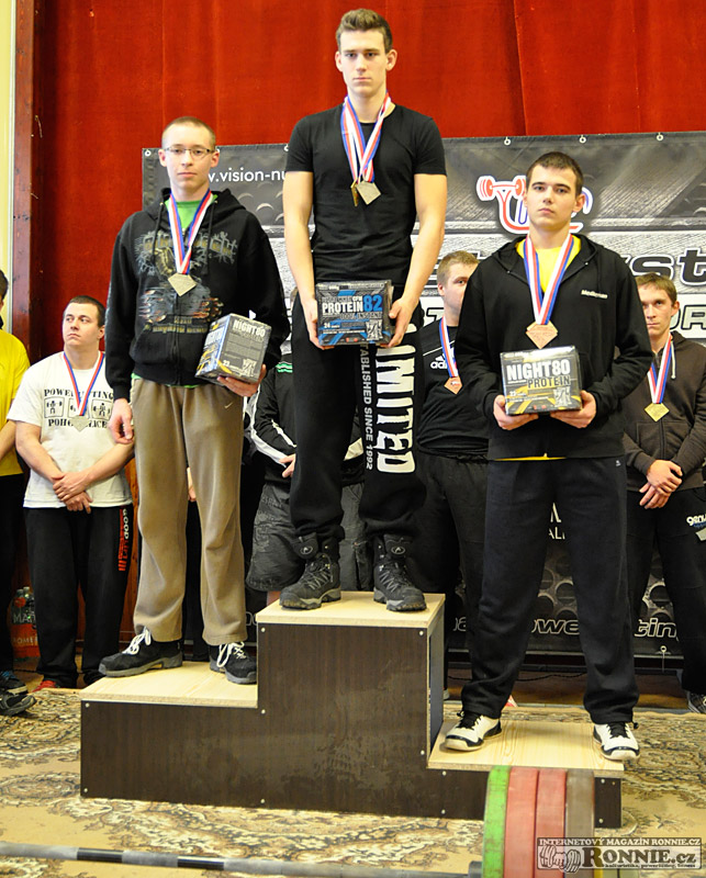 Mistrovstv� ji�n� Moravy v silov�m trojboji mu�� a �en 2014