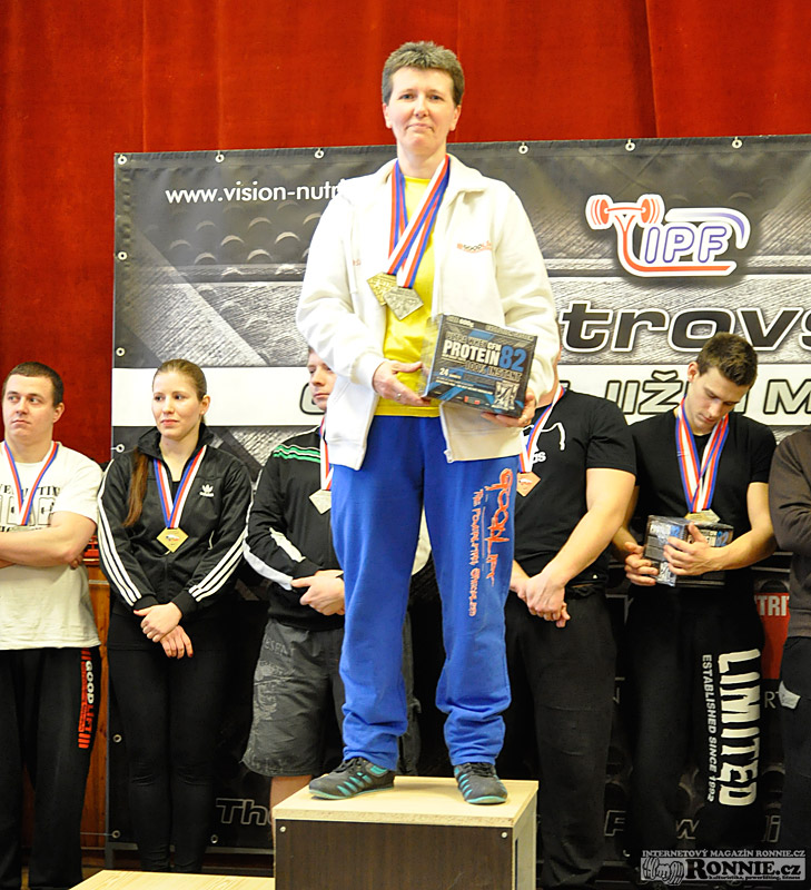 Mistrovstv� ji�n� Moravy v silov�m trojboji mu�� a �en 2014