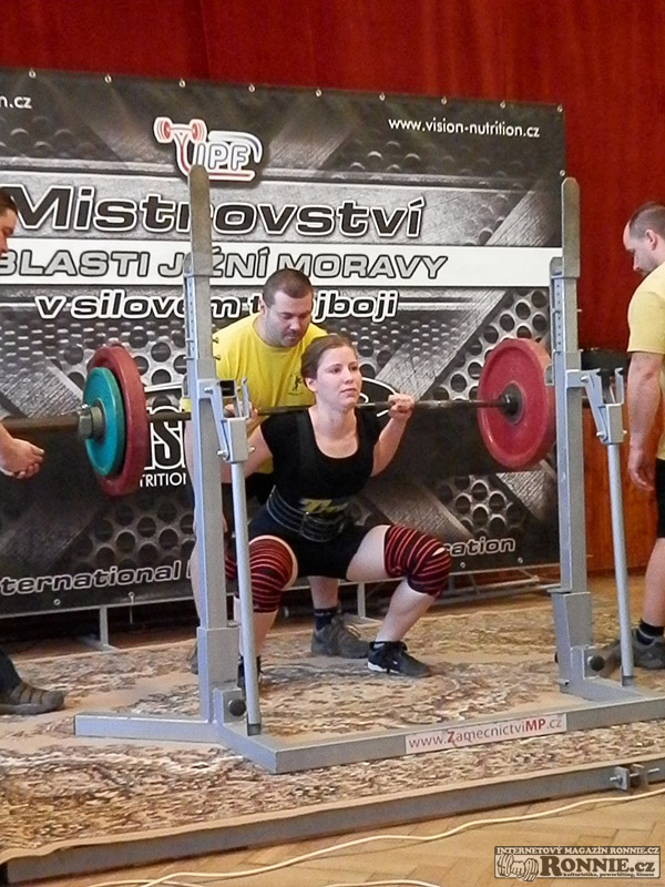 Mistrovstv� ji�n� Moravy v silov�m trojboji mu�� a �en 2014