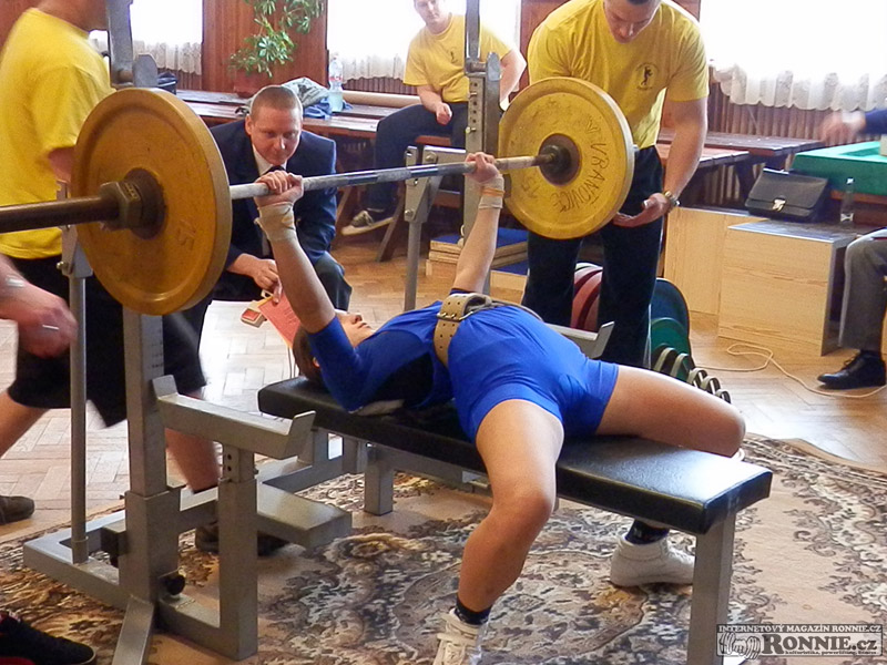 Mistrovstv� ji�n� Moravy v silov�m trojboji mu�� a �en 2014