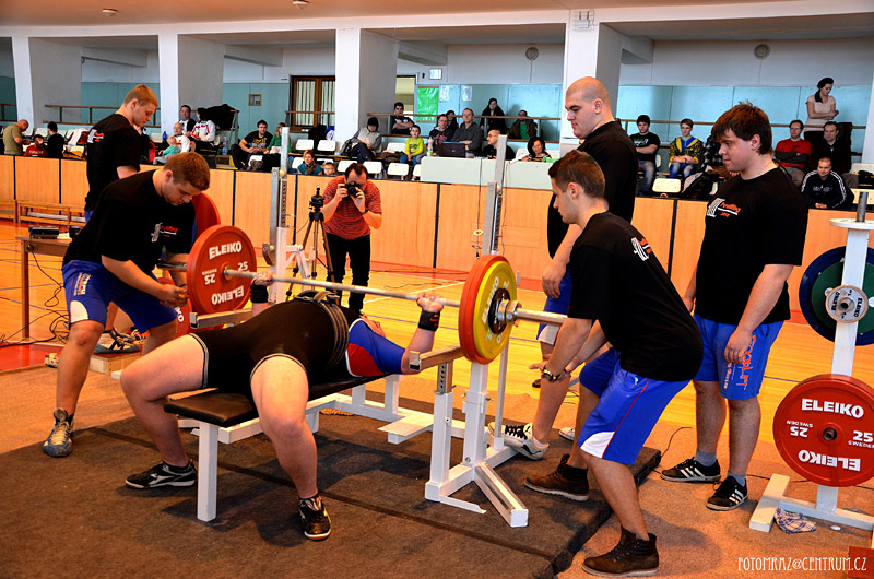 Mistrovstv� �ech v bench-pressu mu�� a �en 2014