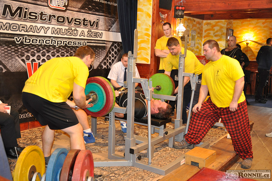 Mistrovstv� Moravy v bench-pressu 2014 