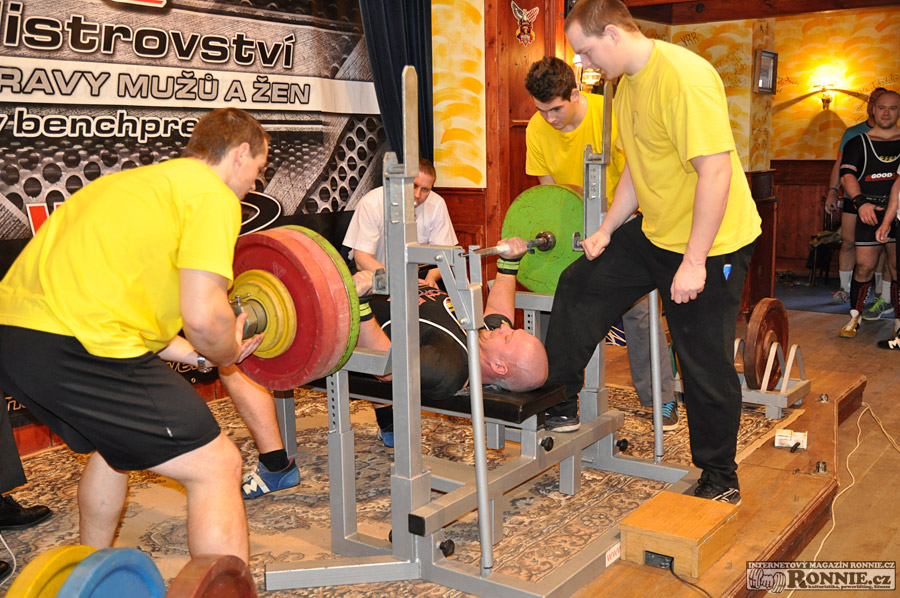 Mistrovstv� Moravy v bench-pressu 2014 