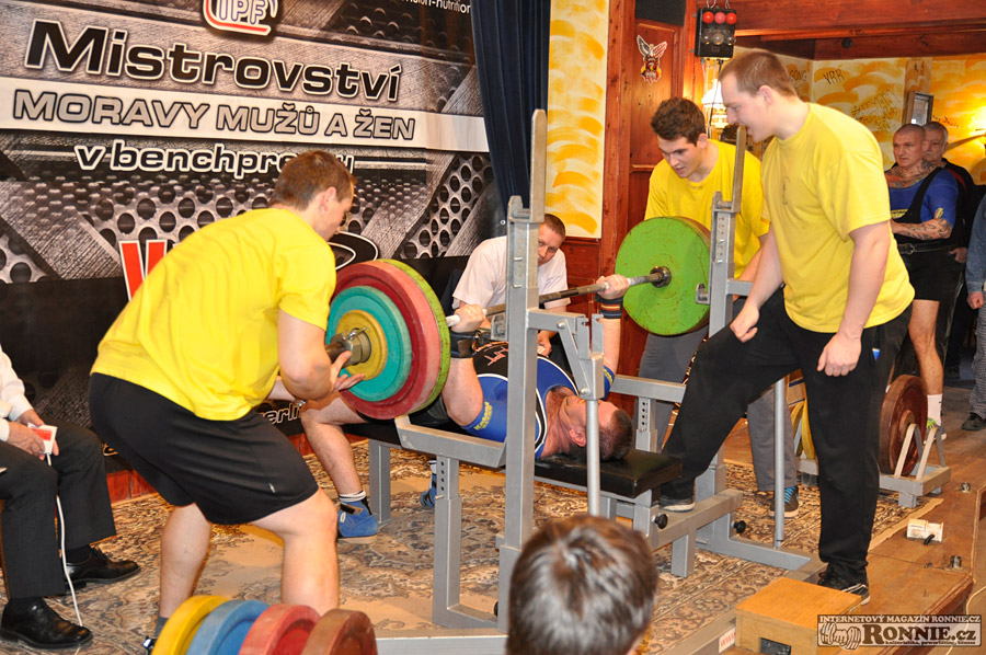 Mistrovstv� Moravy v bench-pressu 2014 
