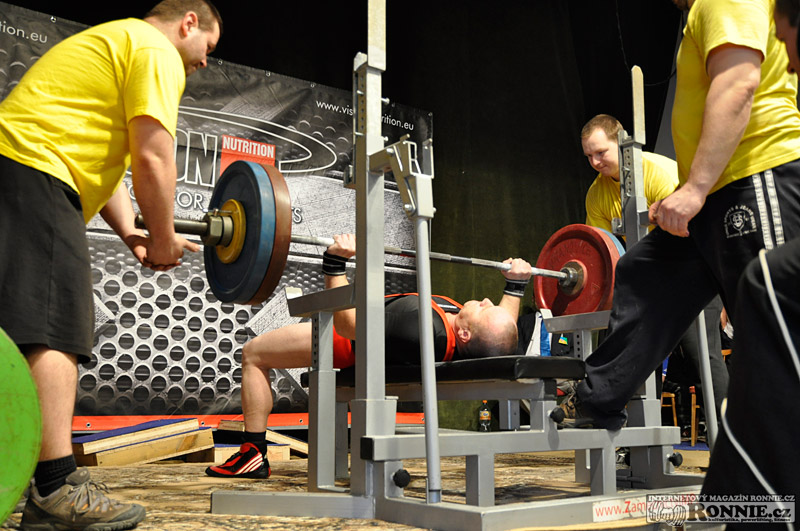 Mistrovstv� �R v bench-pressu junior� a masters 2014